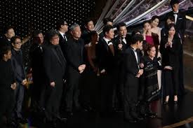 2019 / корея gisaengchung / parasite паразиты. Parasite Becomes First Non English Film To Win Best Picture At Oscars
