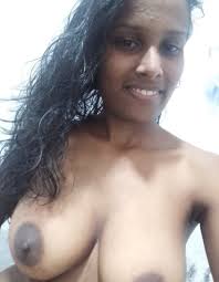 Tamil Girl Deep Cleavage And Topless Photos