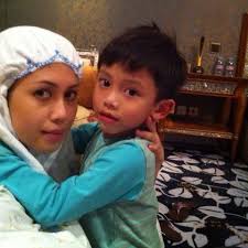 Azrinaz announces pregnancy on ig kuala lumpur: Ini Yang Ramai Tidak Tahu Kisah Sebenar Azrinaz Mazhar Diceraikan Sultan Brunei Baru Tahu Cerita Sebenar Tak Sangka Macam Tu Cerita Rupanya Hurmm Omg Berita