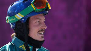 The grieving girlfriend of snowboarding champion alex 'chumpy' pullin has shared heartwarming photos of the surfer and beloved pet dog rum. Alex Chumpy Pullin Australian Olympic Snowboarder Dies In Spearfishing Accident At Palm Beach On The Gold Coast Abc News