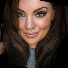 Angel Pyle's Instagram, Twitter & Facebook