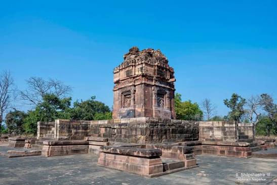 Dashavatar Temple, Deogarh, Uttar Pradesh This temple, dedicated to Vishnu was constructed during the Gupta Period around early 6th Century. It has beautifully carved sculptures all around. The most notable is the