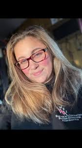 Kendra Riggs's Instagram, Twitter & Facebook