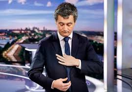 Gérald darmanin, né en 1982, a été nommé ministre de l'action et des comptes publics le 17 mai 2017. Gerald Darmanin Assume Sa Politique De Fermete