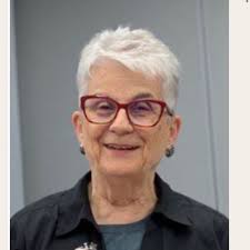 Margaret Lau Simmons @phd4quilts Sara “Our granddaughter gifted us a self  portrait painted