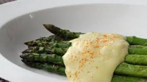 Chef John S Easy One Bowl Hollandaise Sauce Recipe Hollandaise Sauce Food Wishes Recipe For Hollandaise Sauce