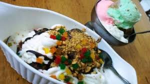 If you are on vacation in jakarta, don't just visit monas and istiqlal mosque, travelers. Es Krim Ragusa Yang Legendaris