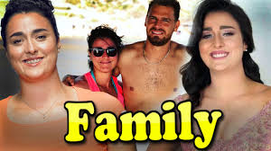 The tunisian tied the knot with karim kamoun on october 29, 2015 after dating for more than two years. Ons Jabeur Family With Father Mother And Husband Karim Kamoun 2020 Youtube