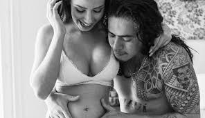 In october 2016, his youtube channel whinderssonnunes became the most subscribed in brazil. Whindersson Nunes Esta A Espera Do Primeiro Filho Radio Mix Fm