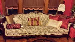 Antique Sofa By Kimball Queen Anne Style Reproduction Forliving Room Parlor Sofa Decor Antique Sofa Victorian Sofa
