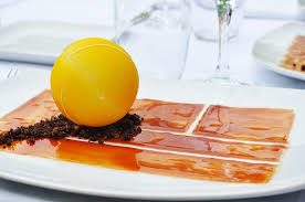Dessert Exclusif Pour Roland Garros Au River Cafe Balle De Match Aux Aromes De Chocolat Vanille Et Fruits Rouges Rivercafeparis Leriv Dessert Plat Cafe