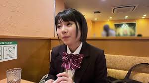 りく(18)帰宅部【出会って間もないおじさんに本中を許す隠れヤリマンJ○】【人生初ラブホ】【背徳的なピチピチボディ】【ピンチク貧乳属性】【セクシーウェイトレスコスで2回戦目】【中出し&顔射フィニッシュ】  Part1