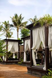 Staying At The 5 Star St Regis Bali Resort Bali Resort Resort Architecture Resort Interior