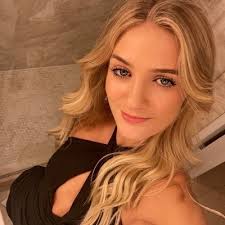 Taylor Shore (@TaylorShoree)