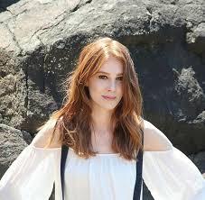 Maybe you would like to learn more about one of these? Elcin Sangu Nun Annesini Gorenler Sasirdi Ise Unlulerin Anneleri