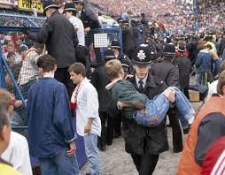 The match was being held on neutral ground, at sheffield wednesday's. Hillsborough Disaster Devastating Pictures After 96 Killed Pictures Pics Express Co Uk