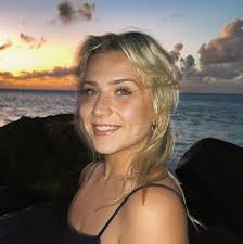 Amelia Hitchens and Jonathon Tracey's Wedding Website