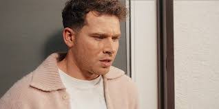 Tommy Buck's Instagram, Twitter & Facebook