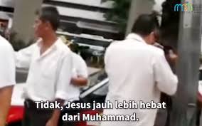 Di indonesia sendiri agama kristen dan katolik merupakan agama resmi yang diakui oleh negara. Tular Video Wanita Asing Sebar Kristian Hina Nabi Di Kl Free Malaysia Today Fmt