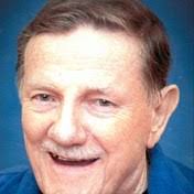 Lee Beecher's Instagram, Twitter & Facebook