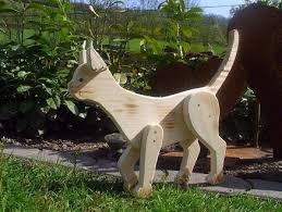 Holzwurm Kreatives Fur Haus Und Garten Holz Tiere Wood Table Diy Wood Creations Wood Toys