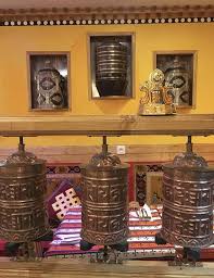 Voyager Sans Quitter Strasbourg Tibet Gourmand Pour Decouvrir La Cuisine Tibetaine Beau A La Louche En 2020 Louche Loukoum Repas De Famille