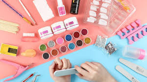 Some salons have used the wrong however, i highly recommend doing a lot of studying on proper methods before doing your own nails. 13 Best Acrylic Nail Kits For 2021 The Trend Spotter
