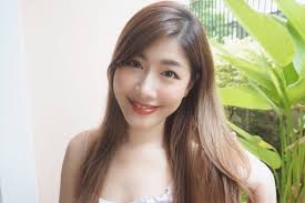 ใครทำสีผมบ่อยๆต้องปลาบปลื้มกับสิ่งนี้ 🤩 ผลิตภัณฑ์ล็อคสีผมจากญี่ปุ่น Diane  Miracle You เป็นเคล็ดลับสีผมสวยของสาวญปเลย แล้วล่าสุดปองทำสีแอชๆใช่ปะ  ปกติสระแปปเดียวต้องสีหลุดไปหมดแล้ว นี่ใช้มาครึ่งเดือนสียังละมุนอยู่เริ่ดนะ  ผมนุ่มด้วย ชอบบบ #ใช้จริงรีวิว ...