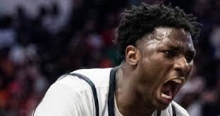 Football star Kendre Harrison makes basketball all-state