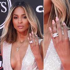 Ogle The Most Massive Celebrity Engagement Rings Celebrity Wedding Rings Celebrity Engagement Rings Expensive Engagement Rings