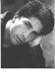 Inspired by that experience, he returned to northwestern where he received a bachelor's degree in speech/theater. Celebrities When They Were Young David Schwimmer Joey Friends Friends Cast