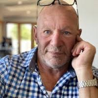 Peter Amendola's Instagram, Twitter & Facebook