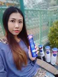 7款滾珠裝止汗劑產品中，nivea「dry comfort」 及「black & white invisible」 滾珠裝止汗劑同獲4分，止汗表現不俗；惟dove「original」 滾珠裝止汗劑及「 艾詩 」滾珠裝的止汗表現相對較弱，減汗量相對較少，分別獲1點及1.5點評分。 Niveaæ­¢æ±—ç¥žå™¨ æ­¢æ±—åŒæ™‚è­·è†š Niiveaæ­¢æ±—å™´éœ§ç³»åˆ— å±±åœ°æº«sweetie Corner