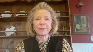 Remembering Mrs. Hart: Agatha All Along Tribute