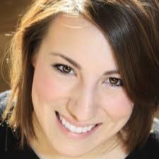 Molly Newell's Instagram, Twitter & Facebook