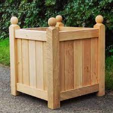 In this episode i am building some versailles planters from a mixture of accoya and tricoya timber. Versailles Oak Garden Planter The Lichfield Planter Company