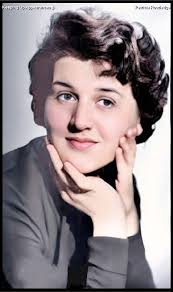 Hello, I'm David and something to know about me is- I'm old! I've seen  Patricia Routledge in things going back to the 60s.