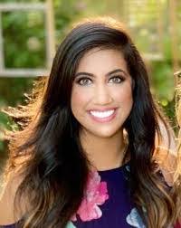 Abigail Flora's Instagram, Twitter & Facebook