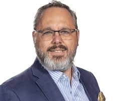 Eric Lefebvre's Instagram, Twitter & Facebook