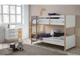 Smart et intemporel, ce lit superposé en bois blanc a été pensé pour vous simplifier la vie! Lit Superpose 90x190 Cm Yugo Blanc Et Bois Clair Bobochic