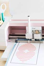 You can now make your card as large or small as you'd like. Make A Card With Your Cricut Maker Or Explore Tips Write Cut Out Score Daydream Into Reality