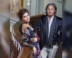 Find out about mohamed hadid & shiva safai broken engagement, joint family tree & history, ancestors and ancestry. Jade Jewellery Shiva Safai Mohamed Hadid Harper S Bazaar Arabia 2018 Jade Jewellery