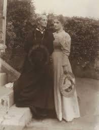 julia stephen and stella duckworth at talland house st ives cornwall 1894 julia jackson stephen was virgin virginia woolf virginia wolf bloomsbury group