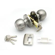 This guide will show you how to install a door lock for your interior or exterior door. China Easy To Installation 70mm Kwikset Key Lock Door Knob And Lock Photos Pictures Made In China Com