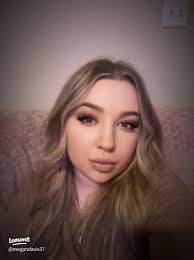 Meet Megan: Nursing Student and Horror Movie Enthusiast 🌸