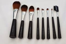 I love the body shop face and body brush. Emtalks The Body Shop Make Up Brush Collection Review