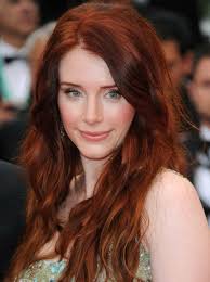 This actress has seen flaunting her curls with those doped blue eyes on the red carpet too. Celebrity Redheads Flame Haired Beauties Heart