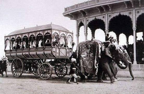 The state elephant car of Sir Venkat Raman Ramanuj Prasad Singh Ju Deo Bahadur, the Maharaja of Rewah (1876 to 1918), Delhi Durbar— 1903. #History #India #DelhiDurbar #Maharaja