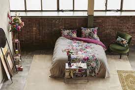 Savourez le confort exceptionnel d'un linge de lit en coton égyptien respirant, d'une douceur inégalable. Linge De Lit Essenza Teresa Beige Nouvelle Collection Essenza De Housses De Couette Taies D Oreiller Satin D Parure De Lit Housse De Couette Linge De Lit