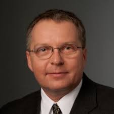 Tom Labuda's Instagram, Twitter & Facebook